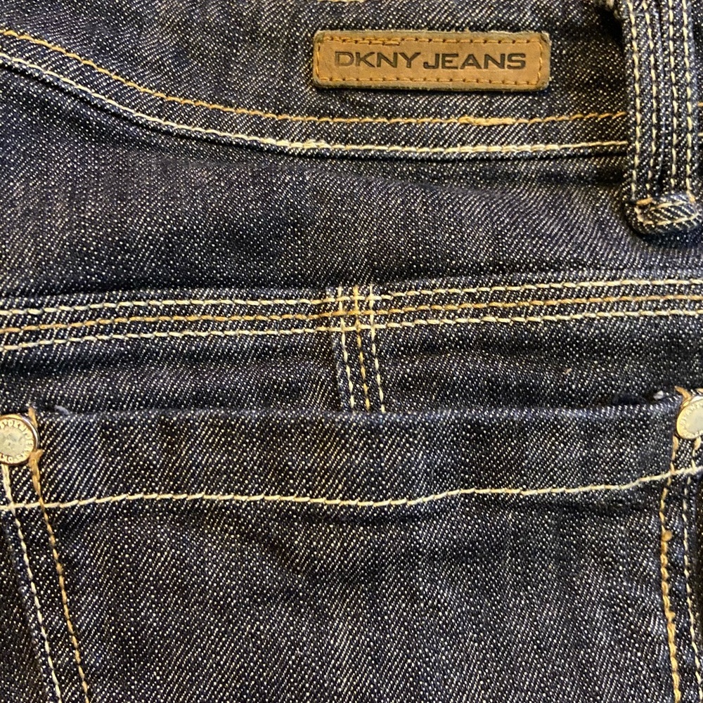 DKNY Capri Jeans size 8 - Picture 4 of 8